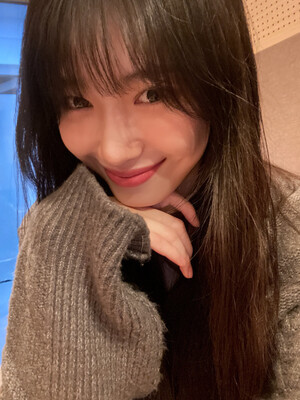 230206 Rocket Punch Weverse Update - Suyun