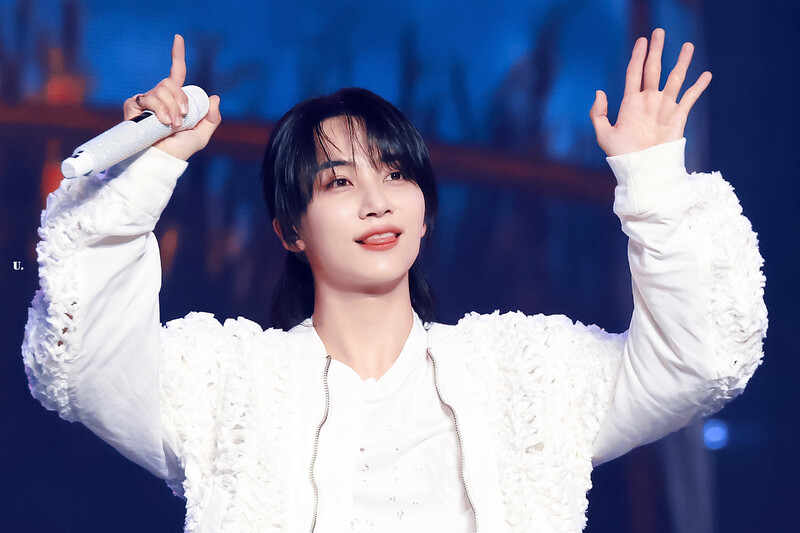 240616 SEVENTEEN Jeonghan  - 2024 Weverse Con Festival documents 1