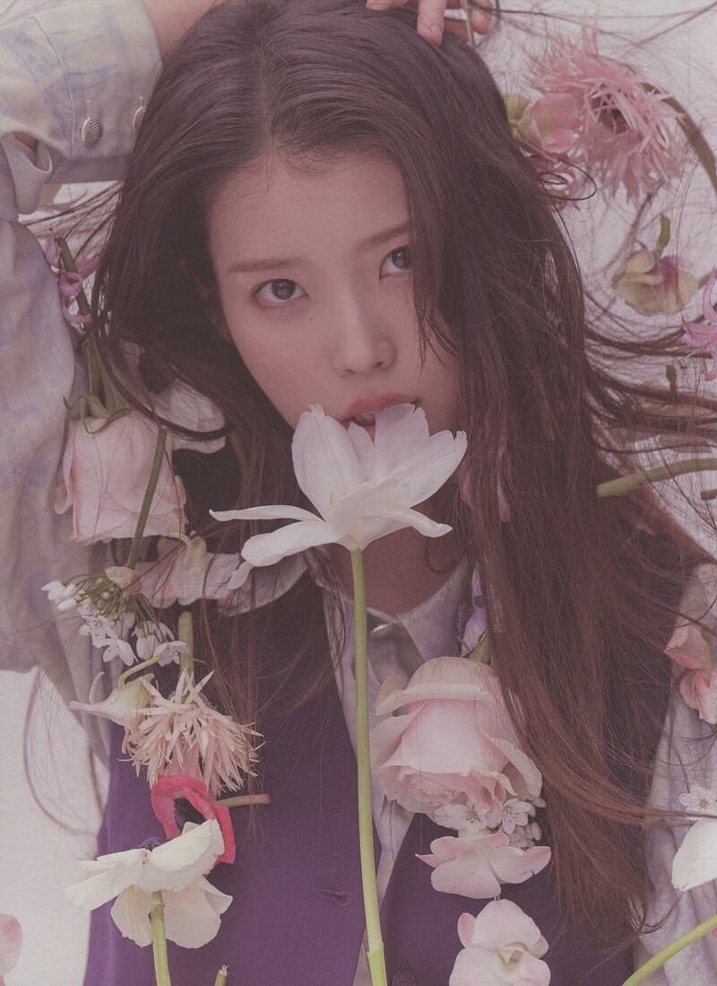 IU - 'LILAC' Photobook [SCANS] documents 8