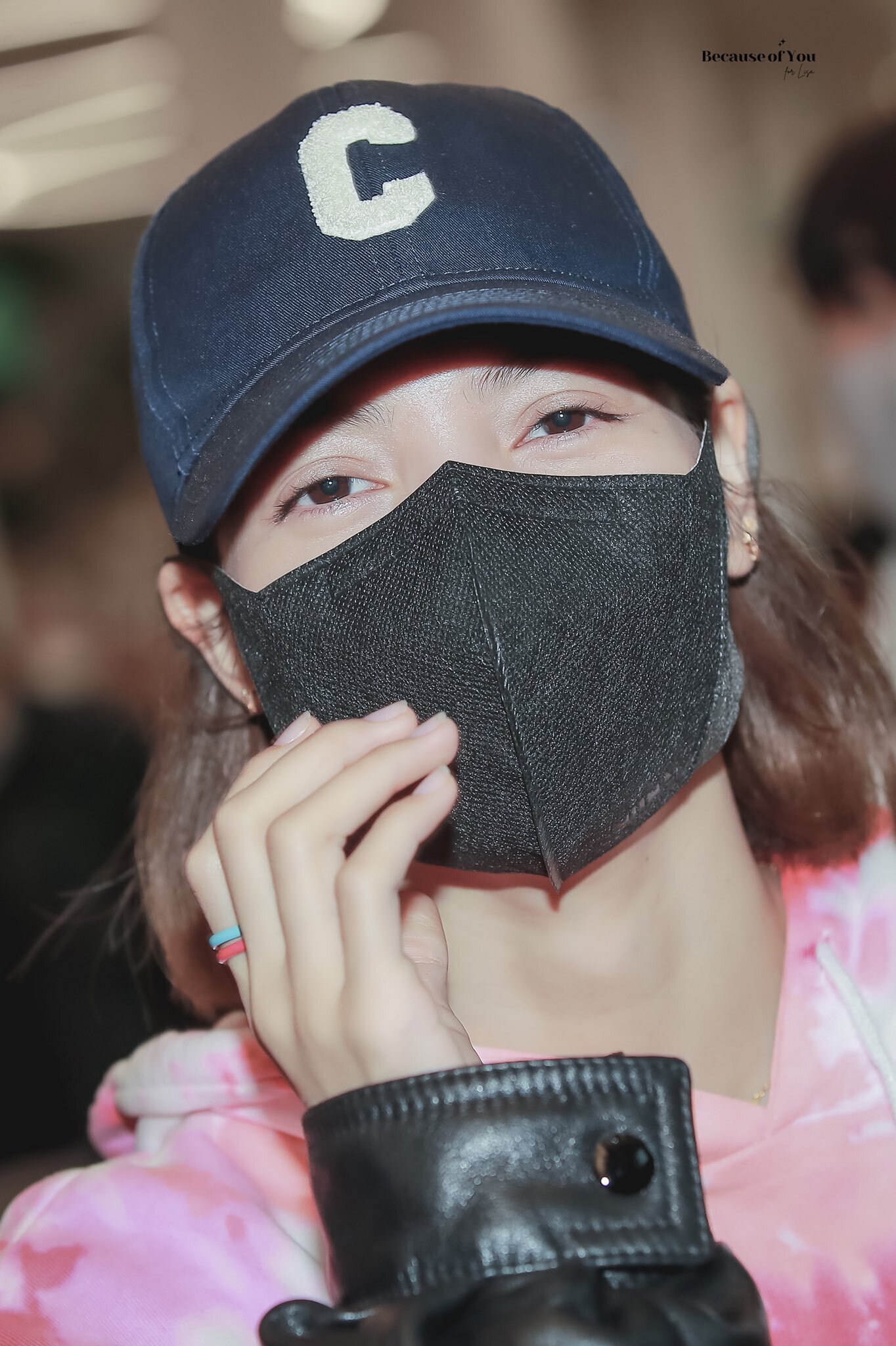 211018 BLACKPINK Lisa at Incheon International Airport