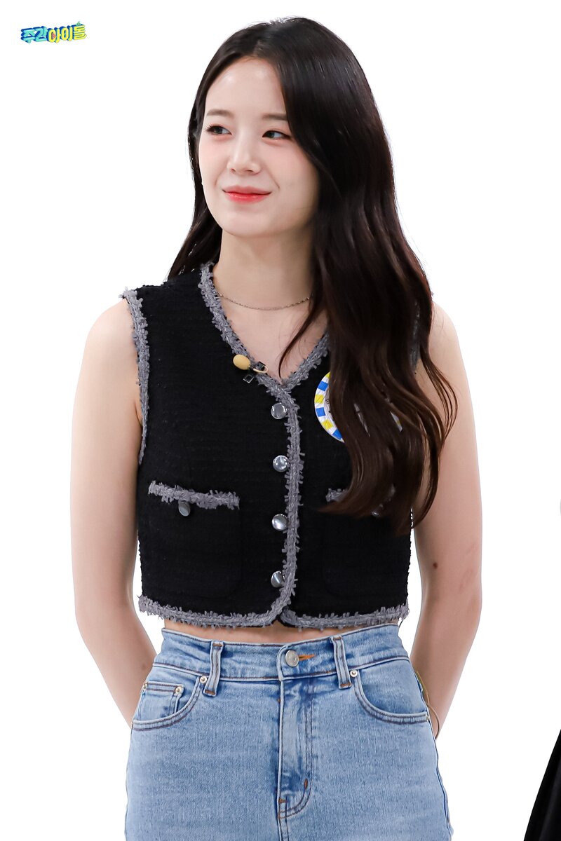 220628 MBC Naver - fromis_9 at Weekly Idol documents 11