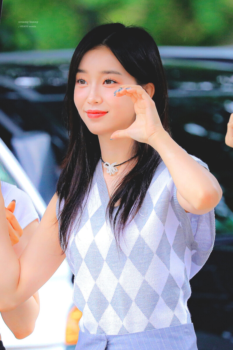 220805 STAYC Sumin - Music Bank Commute documents 7