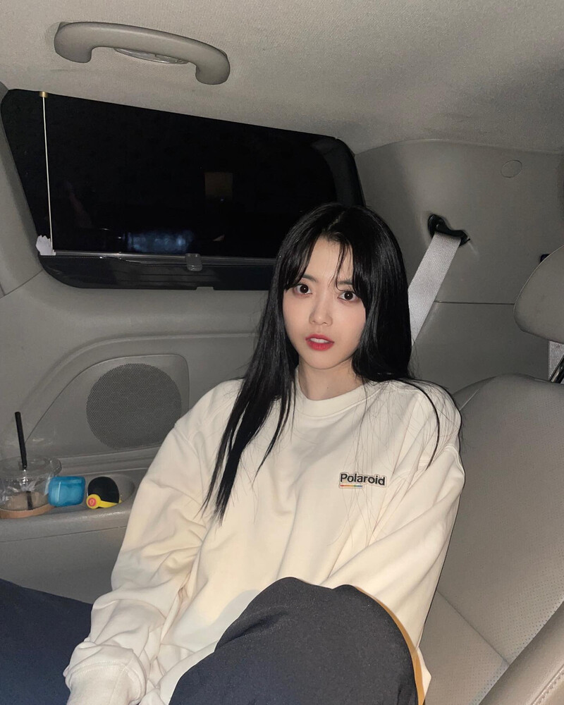 221001 Suyeon Instagram update documents 3