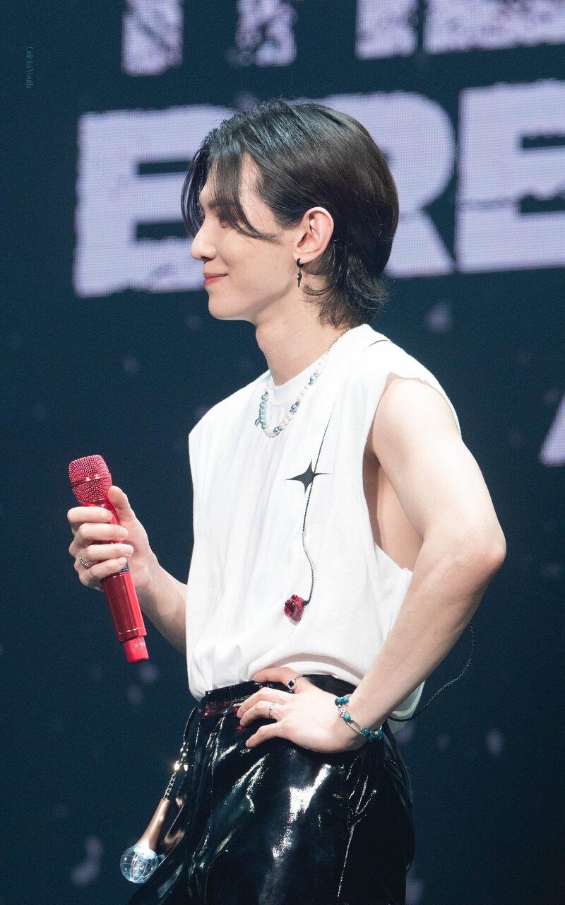 230429 ATEEZ Tour [THE FELLOWSHIP : BREAK THE WALL] ANCHOR IN SEOUL DAY 2 - Yeosang documents 5