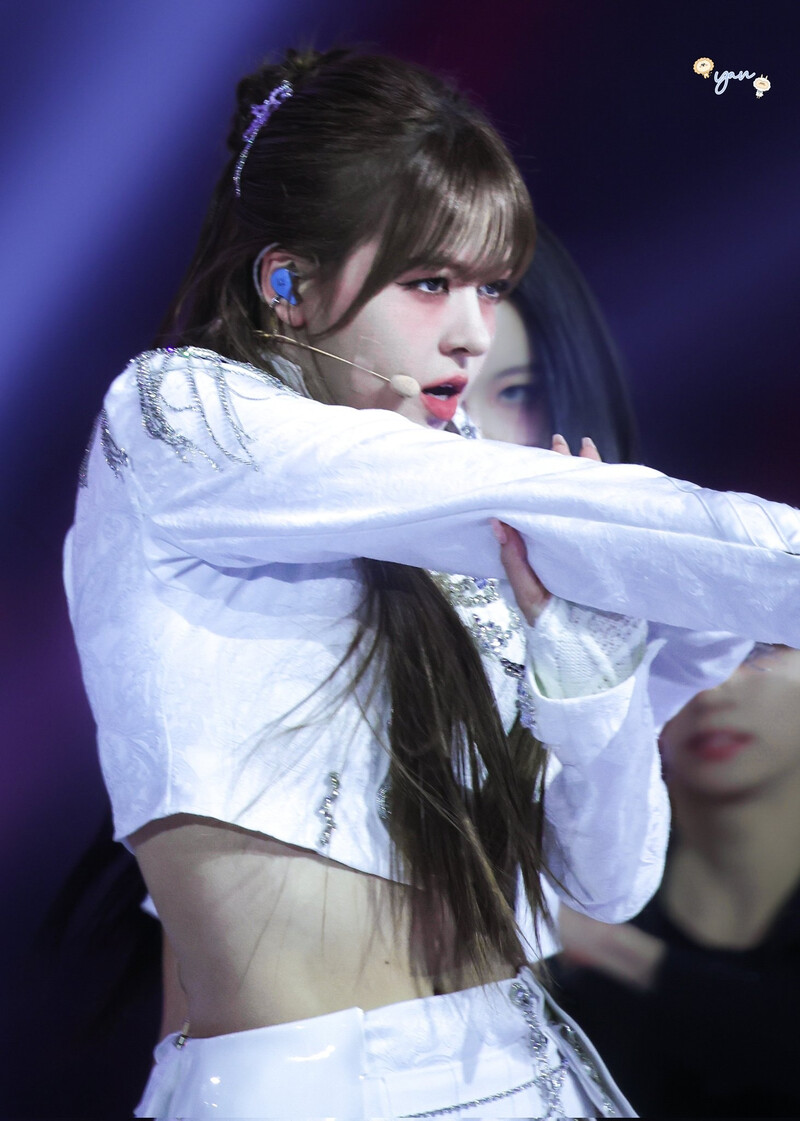 241225 NMIXX Lily at 2024 SBS Gayo Daejeon documents 10