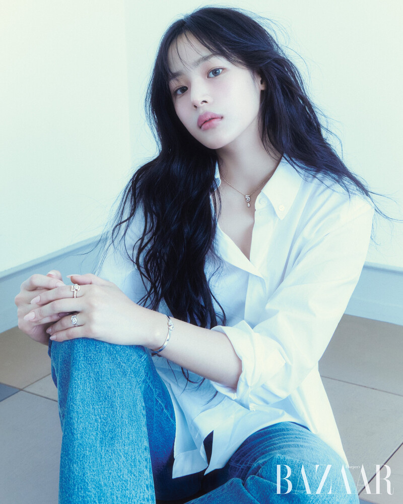 NewJeans MINJI x Harper BAZAAR documents 11