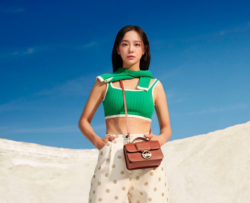 Sejeong for LONGCHAMP | 2023 SS Collection documents 4