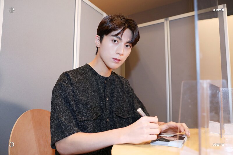 20220902 - Weverse - Japan FAN-SIGNING&FESTIVAL Behind-the-scenes documents 6