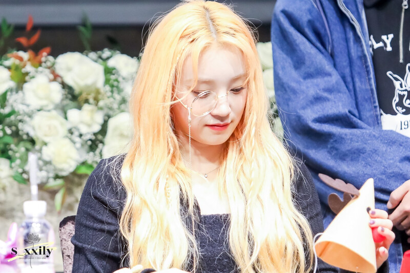 221124 (G)I-DLE Yuqi - Fansign documents 7