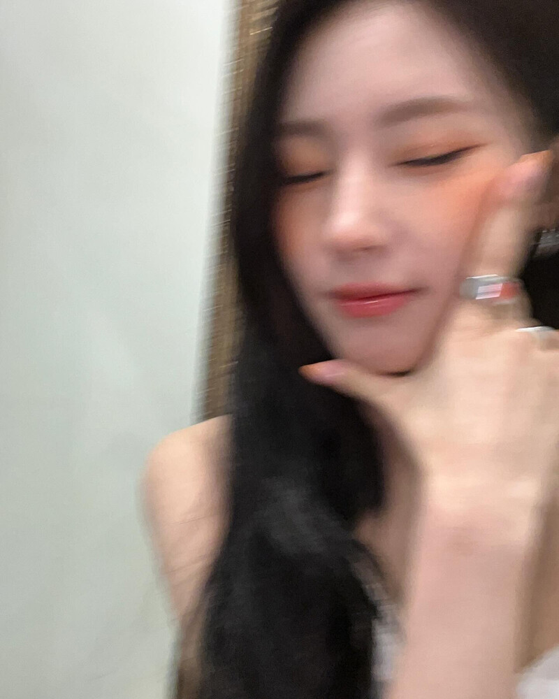 240624 - MIYEON Instagram Update documents 3