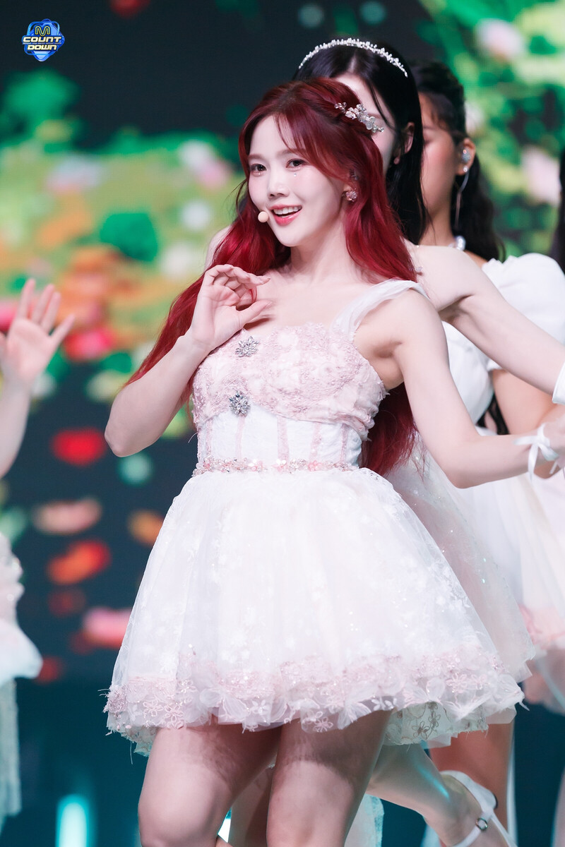 240905 OH MY GIRL Hyojung - 'Classified' at M COUNTDOWN documents 1