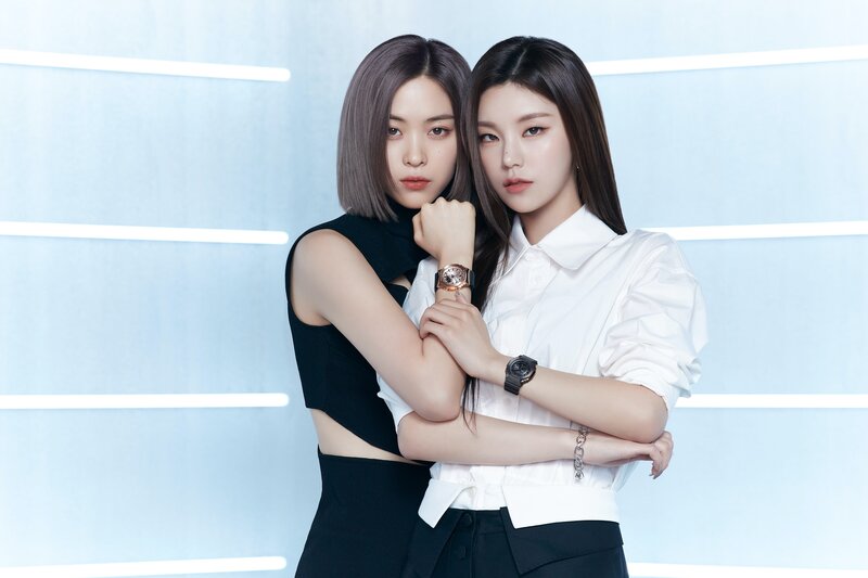 ITZY for G-SHOCK 'Metal Covered' Collection documents 5