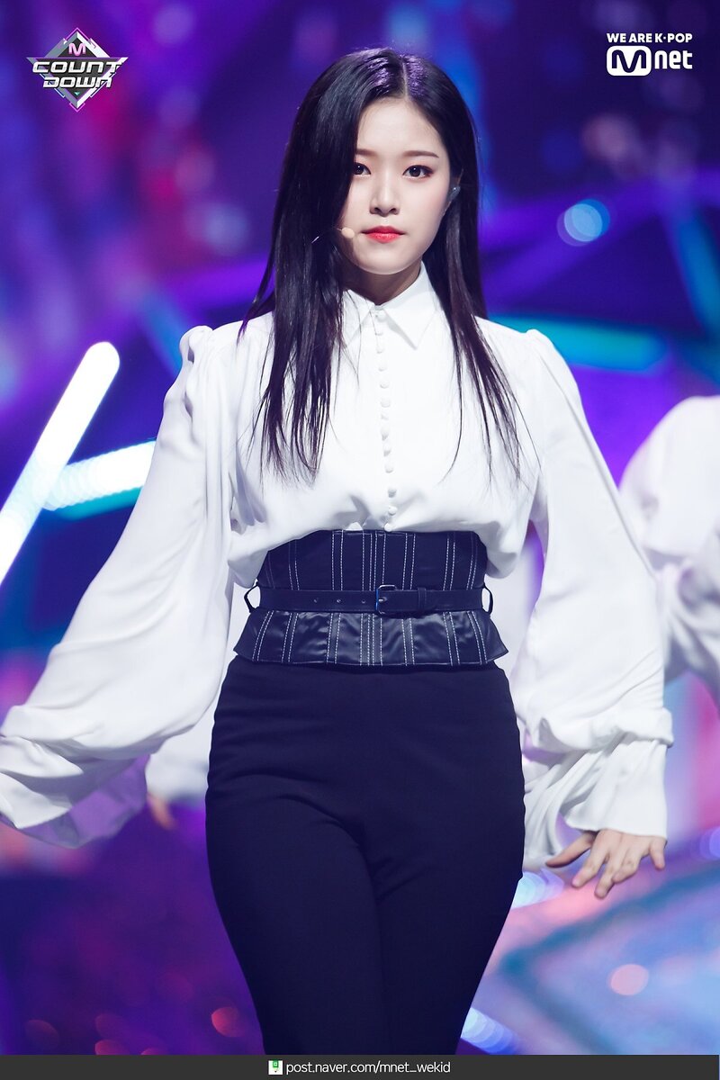 190221 LOONA - 'Butterfly' at M COUNTDOWN documents 18