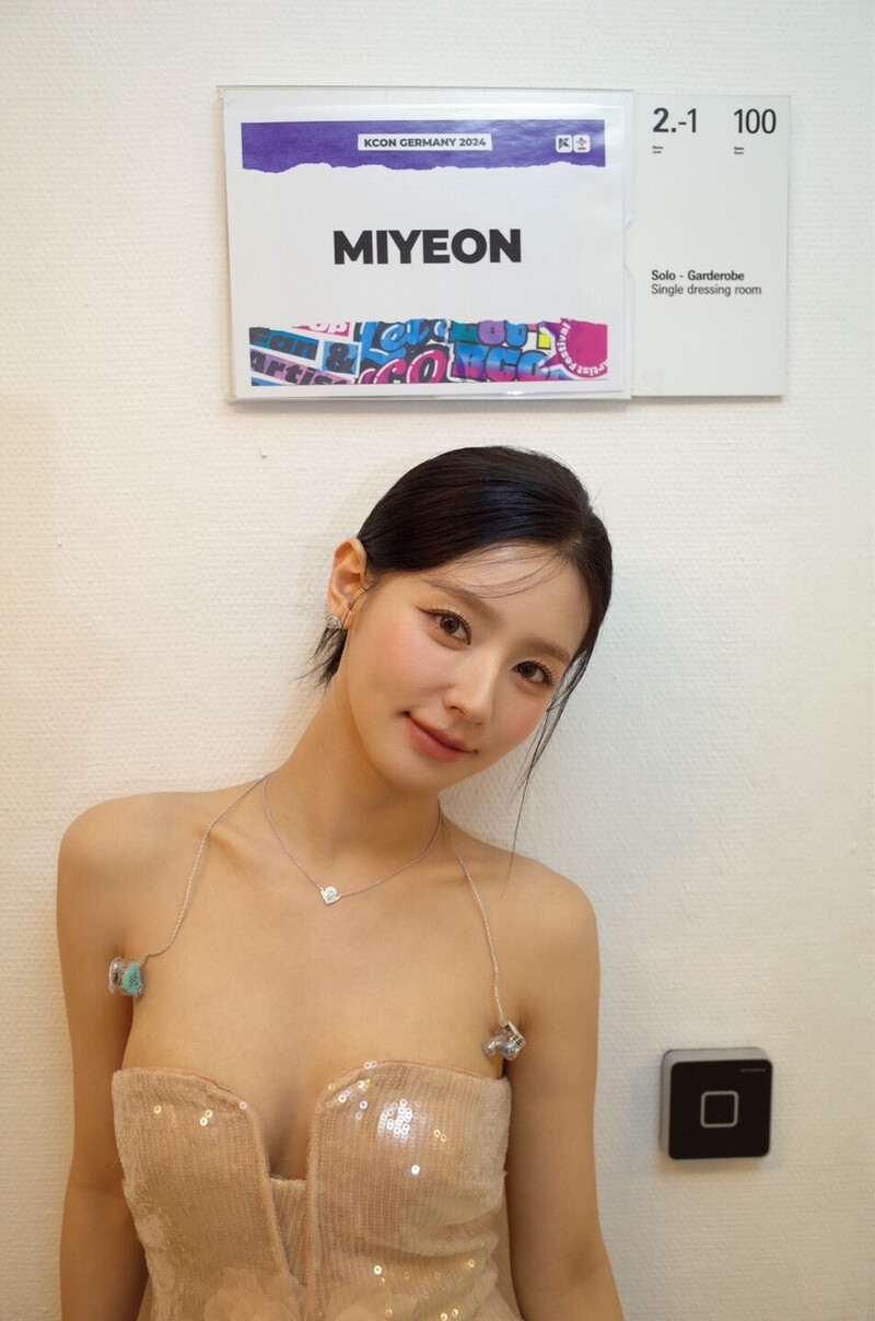 240930 - (G)I-DLE Twitter Update with MIYEON - KCON Germany 2024 documents 8