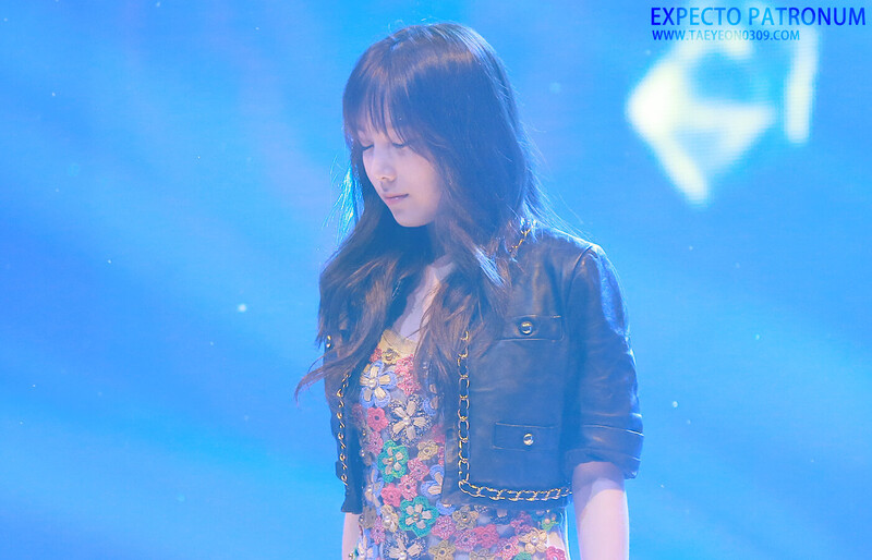 131005 Girls' Generation Taeyeon at WAPOP Concert documents 4