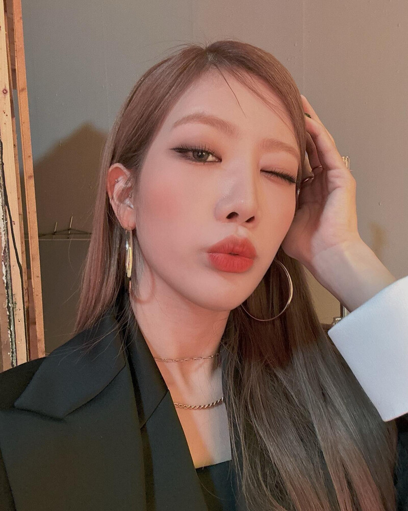 230119 Kim Lip Instagram Update documents 2