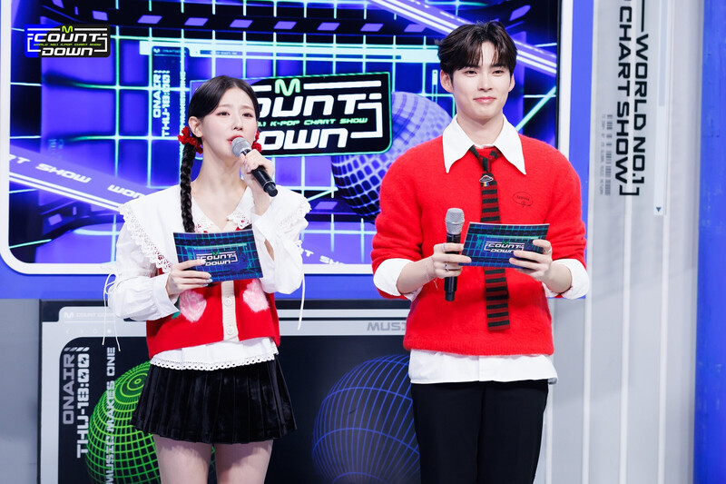 231109 MC Miyeon and Hanbin at M Countdown documents 2