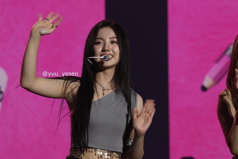 240511 Kep1er Yeseo at KCON JAPAN 2024 - Day 2 documents 1