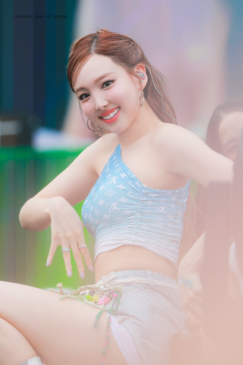 240707 TWICE Nayeon - Waterbomb in Seoul Day 3 documents 1