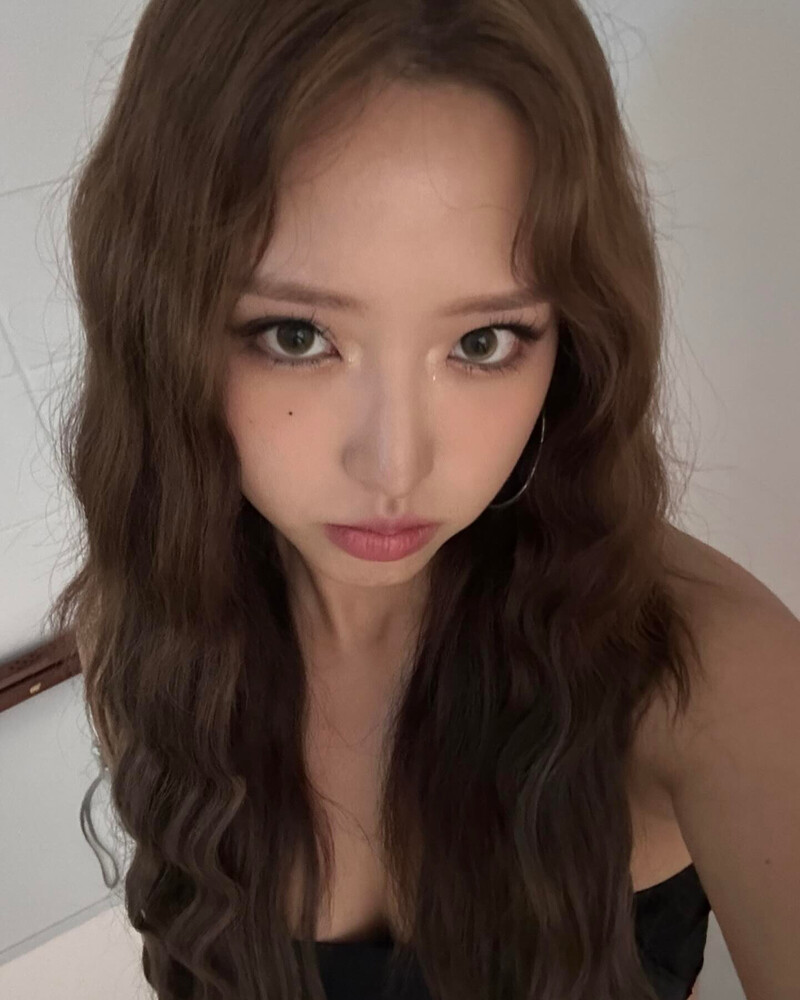 240903 - HyeJu Instagram Update documents 1