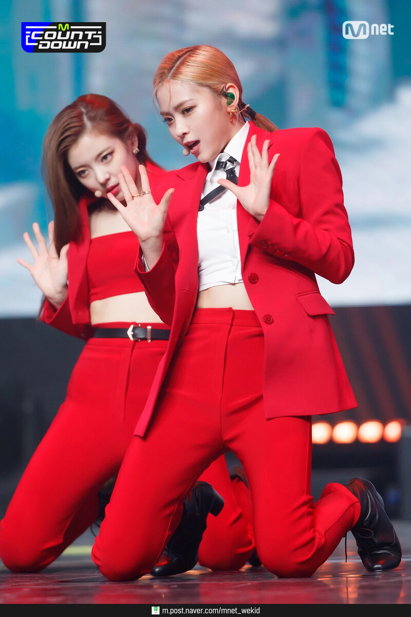 210513 ITZY 'Mafia in the morning' at M Countdown documents 22