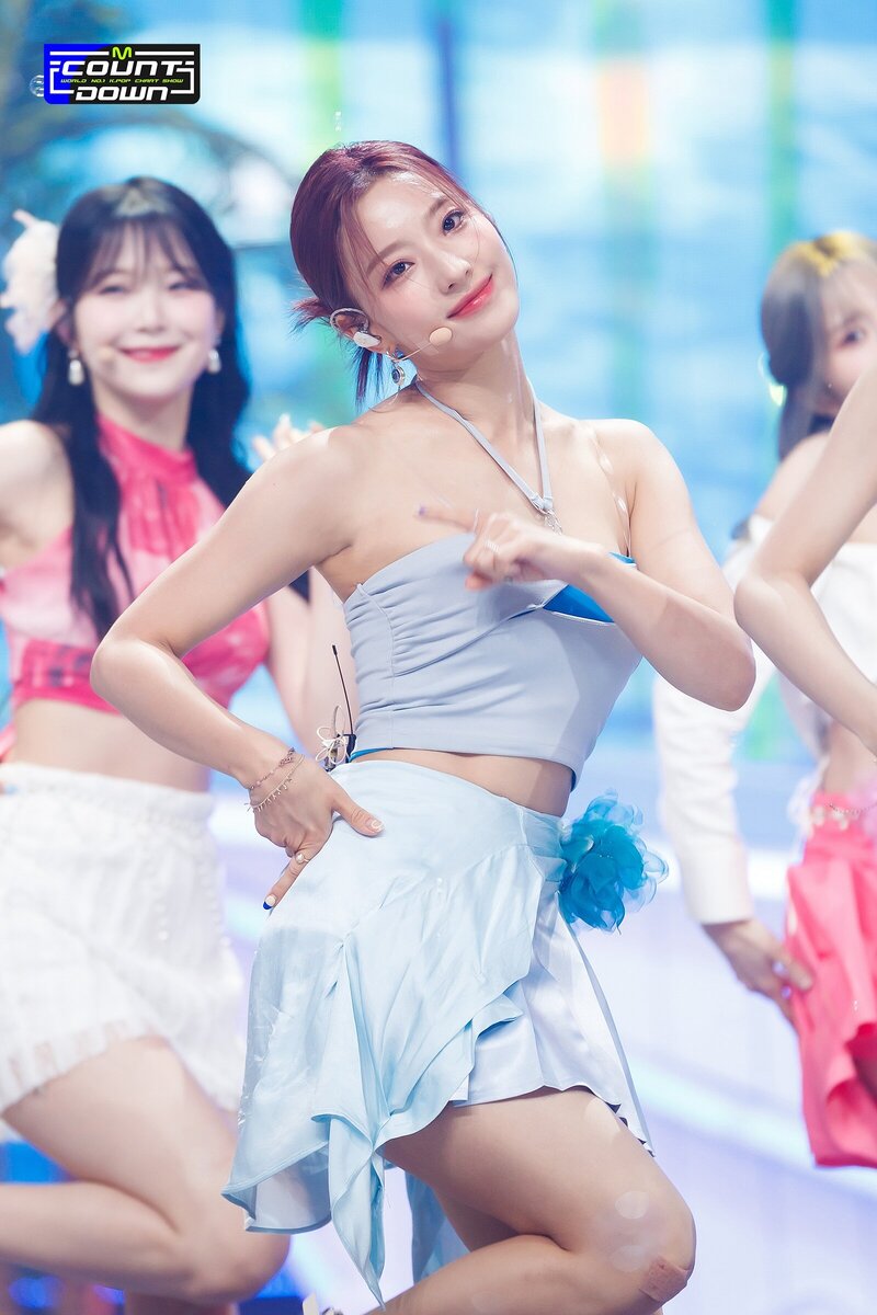 220630 fromis_9 'Stay This Way' at M Countdown documents 12