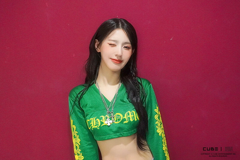 240831 - (G)I-DLE 'Klaxon' Music Shows Week 1 - Behind Photos documents 18