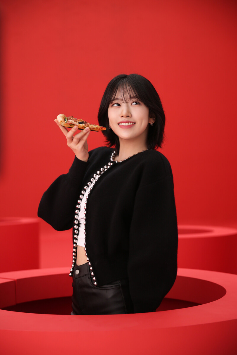 240305 Starship Naver update with YUJIN | IVE x Papa John’s Behinds documents 1