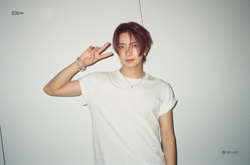 ENHYPEN <ROMANCE : UNTOLD> BEHIND PHOTO (FILM VER.) - HEESEUNG documents 5