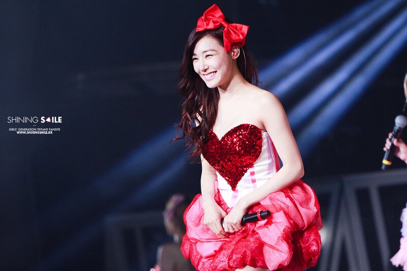 130720-130721 Girls' Generation Tiffany at Girls & Peace in Taiwan documents 5