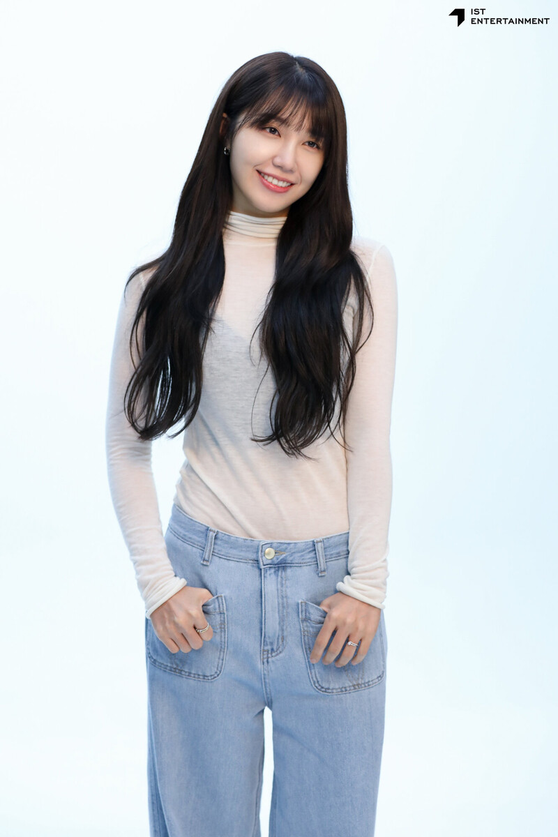 230920 IST Naver post - EUNJI Profile shoot behind the scenes documents 7