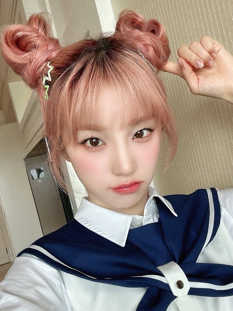 240621 - (G)I-DLE SNS Update with YUQI documents 1