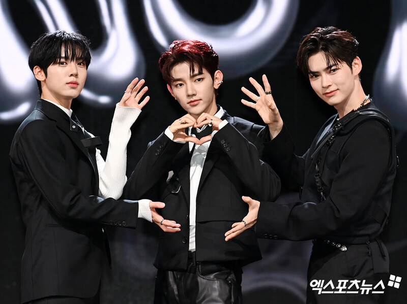 231106 ZEROBASEONE - 2nd Mini Album "Melting Point" Comeback Showcase documents 14