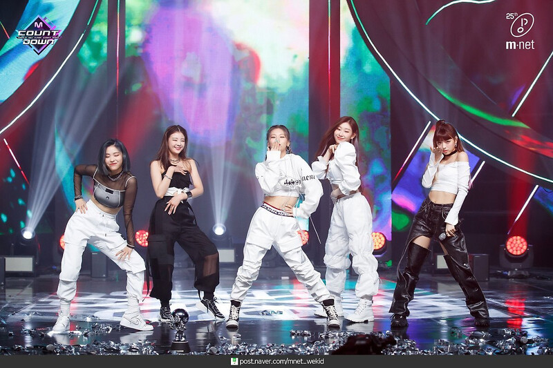 200326 ITZY - 'WANNABE' at M COUNTDOWN documents 14