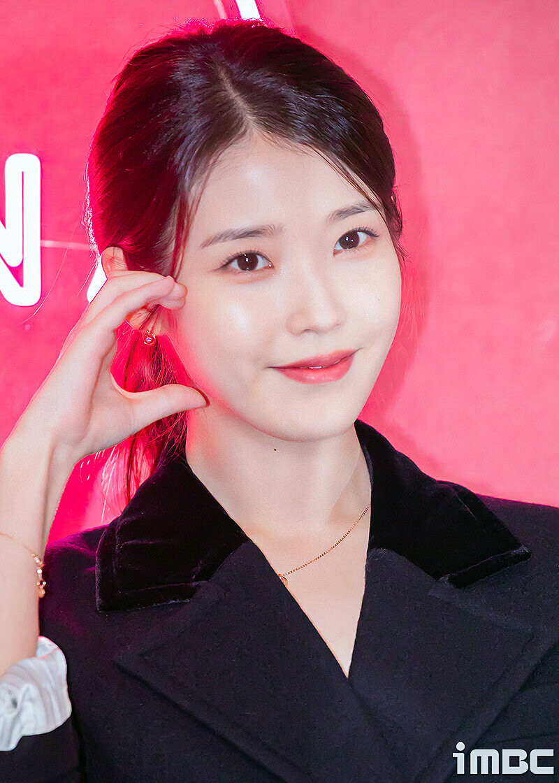 221116 IU - J.Estina Pop-up Store Event documents 16