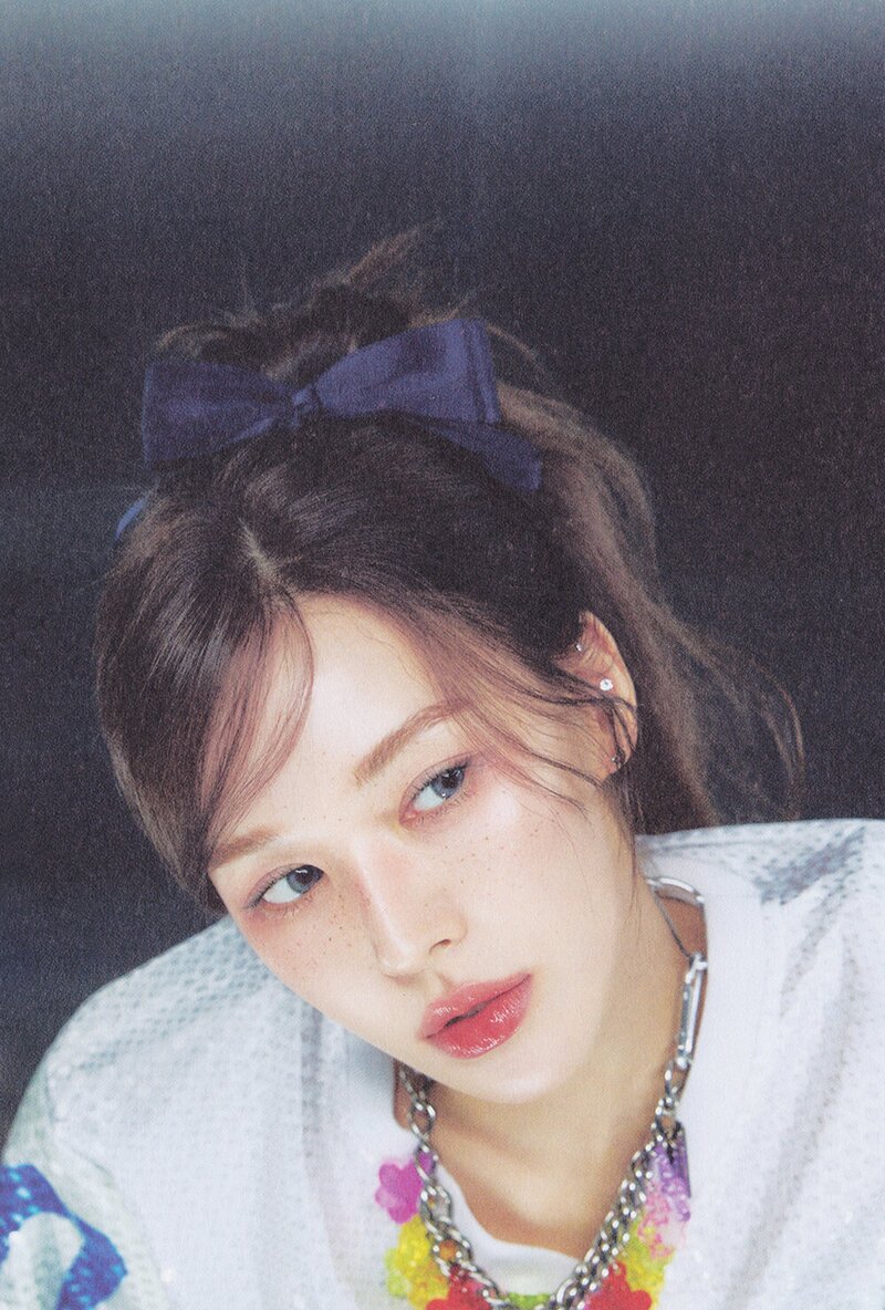 Red Velvet Wendy - 2nd Mini Album 'Wish You Hell' (Scans) documents 1