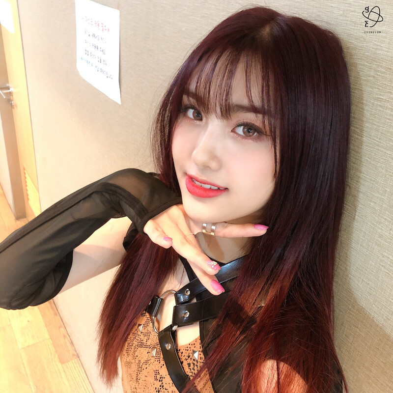 210712 Yuehua Naver Post - EVERGLOW KCON:TACT 4 U Waiting Room documents 12