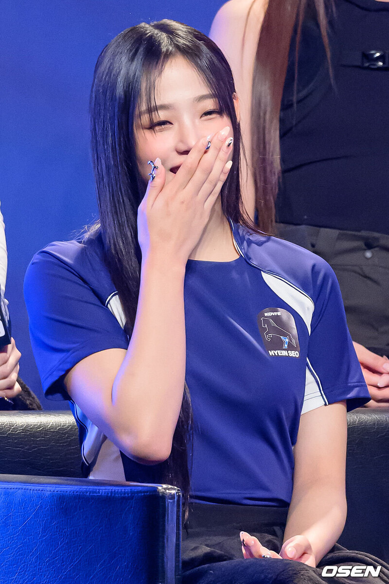 231115 New Jeans Minji  at 2023 League of Legends World Championship Final Media Day documents 5