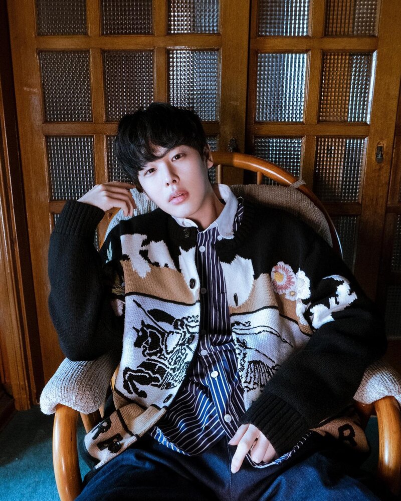 Choi Byungchan 2023 profile photoshoot documents 4