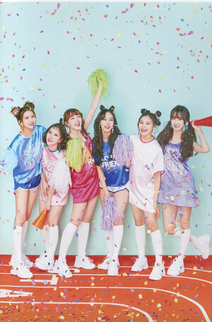 [SCANS] GFRIEND 2019 Concert Tour 'Go Go GFRIEND!' Photo sets (Both versions)