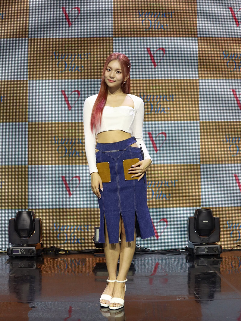 220706 VIVIZ Umji - 2nd Mini Album 'Summer Vibe' Press Showcase documents 1