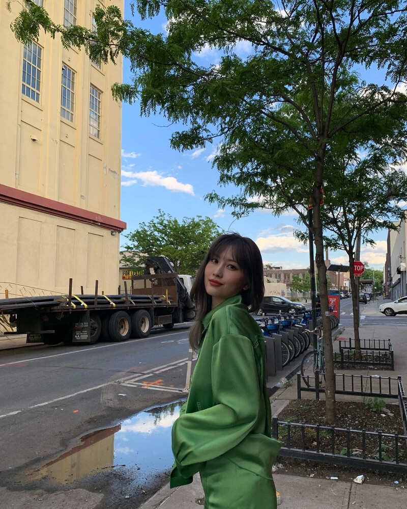 220707 TWICE Momo Instagram Update documents 5