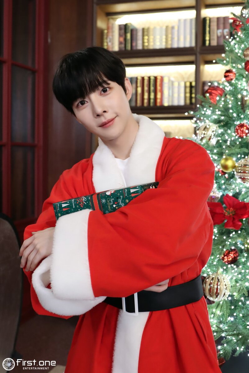 231228 FirstOne Entertainment Naver Post - 'Back to Christmas' MV Behind documents 24