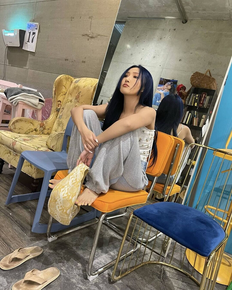 210706 Hwa Sa Instagram Update documents 1