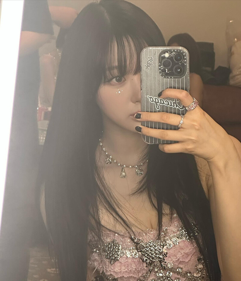 230819 - GISELLE Instagram Update documents 5