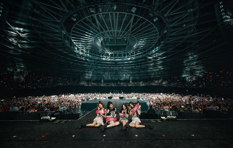 240429 - ITZY Twitter Update - ITZY 2nd World Tour 'BORN TO BE' in BERLIN documents 2