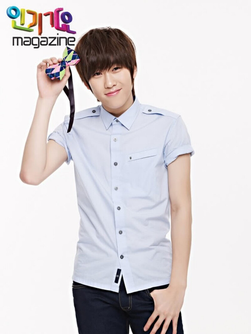 Boyfriend for Inkigayo magazine (July 2011) documents 8