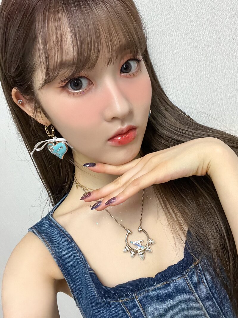 220818 Hi-Up Naver Post - 'BEAUTIFUL MONSTER' Music Show Selca Collection #1 documents 4