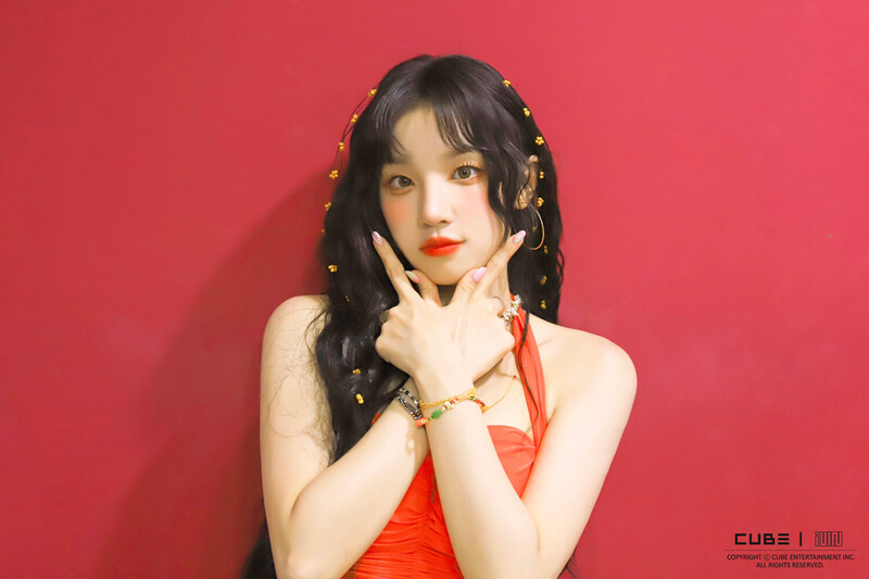 240907 - (G)I-DLE 'Klaxon' Music Shows Week 2 - Behind Photos documents 4