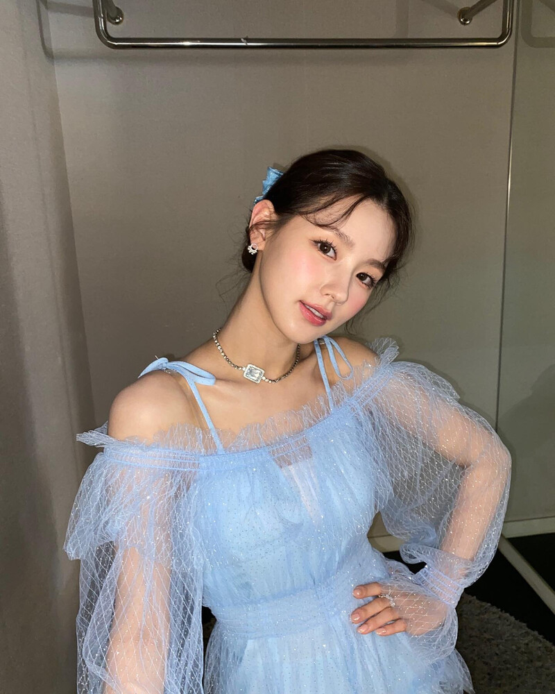 210713 (G)I-DLE Miyeon SNS Update documents 4